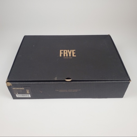 Frye Naomi Embroidered Flower Wheat Boots NWT - Picture 8 of 8